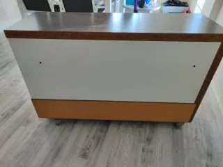 Mueble TV salón beige y negro