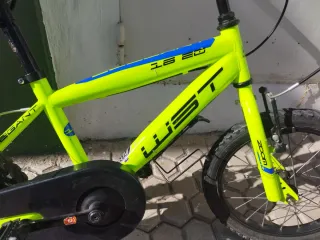 Bicicleta infantil verde