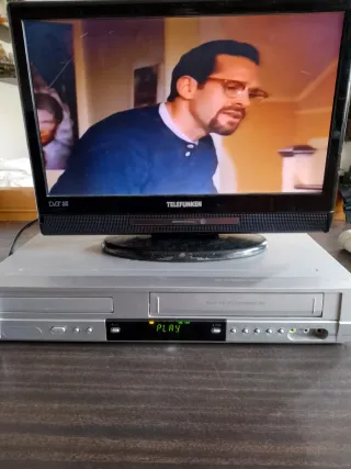 Targa DPV-5300X DVD/VCR Combo