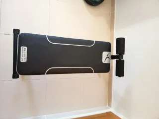 Banco de pesas para abdominales