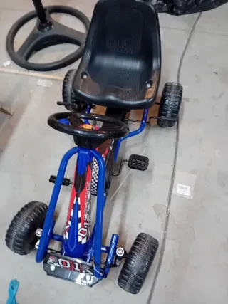 Triciclo infantil azul para niño