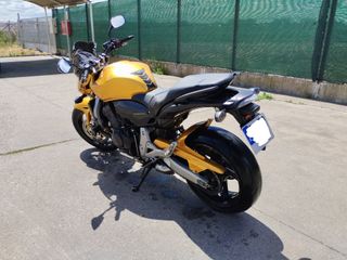 Honda CB 600F Hornet con 60.000 km