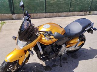 Honda CB 600F Hornet con 60.000 km