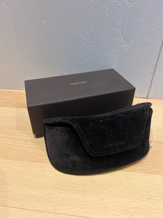 Gafas de sol Tom Ford negras y grises