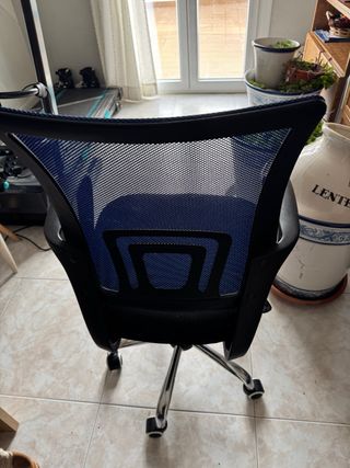 Silla de estudio negra y azul