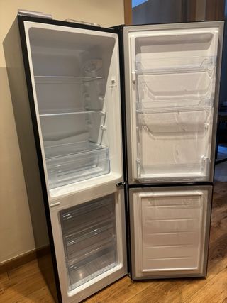 Frigorífico CHiQ Negro