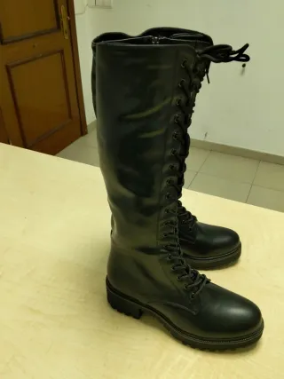 Botas