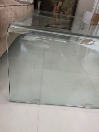 Mesa de centro cristal templado curvado