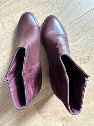 Botines granates con cremallera