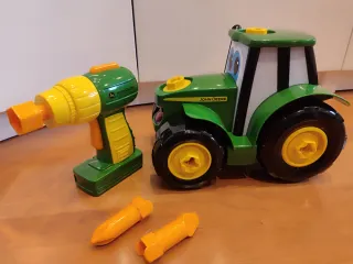 Tractor infantil desmontable con taladro