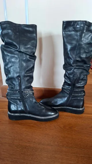 Stivali in vera pelle neri