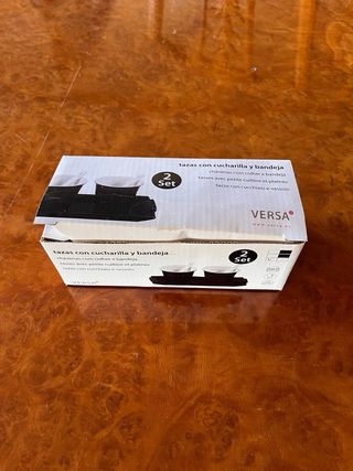 Tazas de café Versa con bandeja