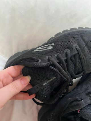 Deportivas Skechers Negras