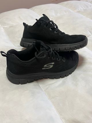 Deportivas Skechers Negras