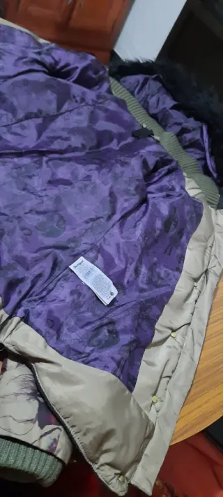 Chaqueta Desigual floral verde y morado