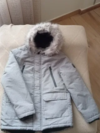 Abrigo niño T.11-12 gris con capucha