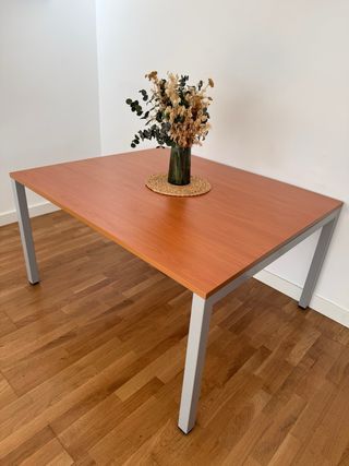Mesa comedor madera y metal