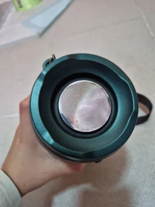 Altavoz Bluetooth Negro y Naranja