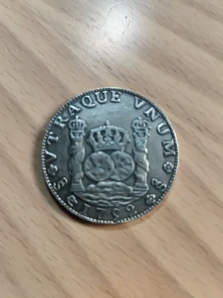 Lote 5 monedas 8 reales (Falsas de época)