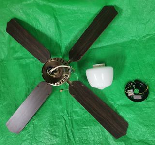 Ventilador de techo con luz y 4 aspas