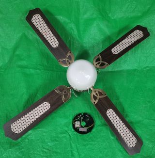 Ventilador de techo con luz y 4 aspas