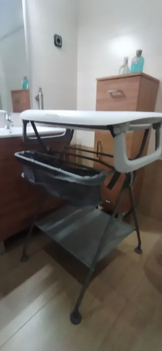 Bañera plegable con soporte Twistshake