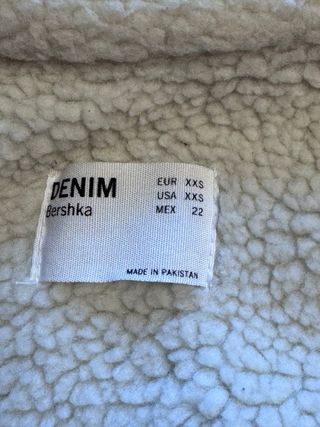 Cazadora vaquera Bershka forrada borrego