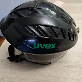 Casco de esquí / snow Uvex negro