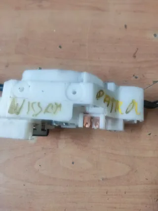 Llave luces y limpia Patrol 85