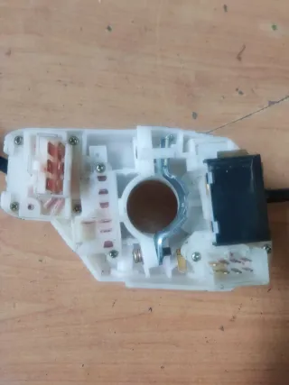 Llave luces y limpia Patrol 85