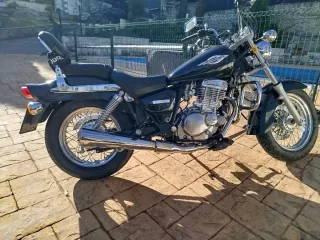 Suzuki Marauder GZ 250