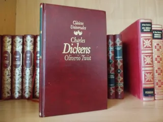 Colección de libros clásicos.