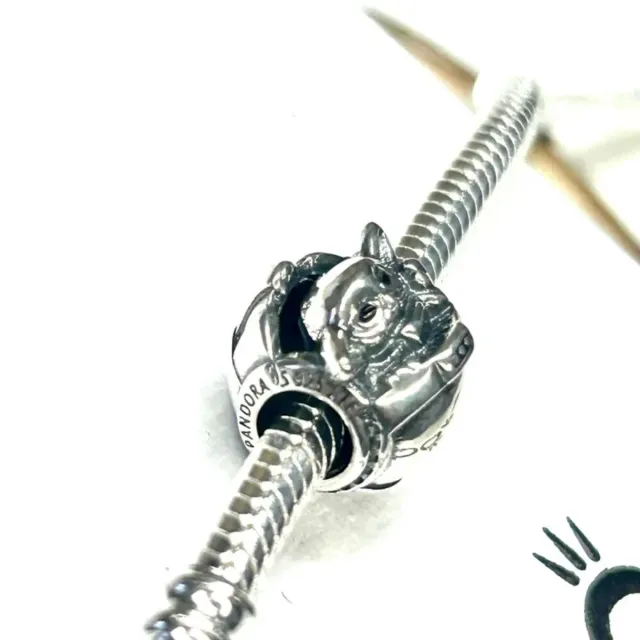 Charm Baby Yoda en Cunita Star Wars