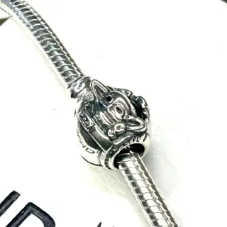 Charm Baby Yoda en Cunita Star Wars