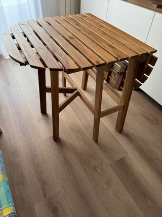 Mesa plegable jardín.