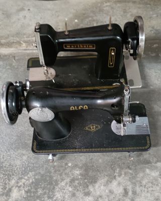 Máquinas de coser Alfa y Wertheim antiguas