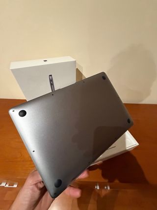 MacBook Air 13” Plata/Gris Espacial