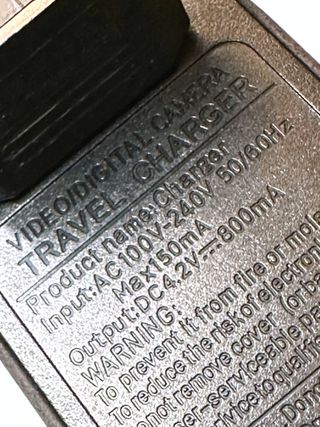 Caricabatterie Litio 18650