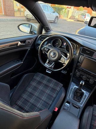 Volkswagen Golf 2016