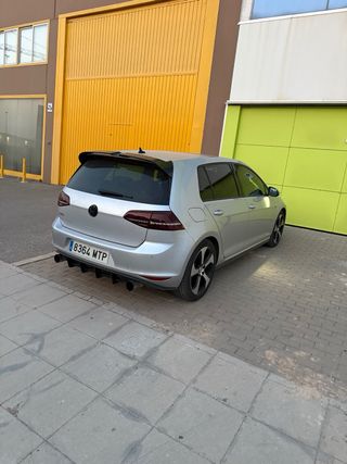 Volkswagen Golf 2016