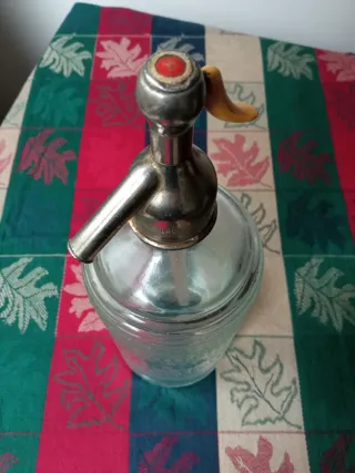 Botella sifón antigua de vidrio