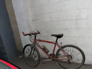Bicicleta Roja Montaña