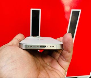 iPhone 15 Pro 128GB Plata titanio