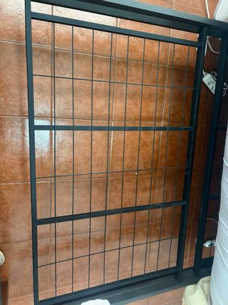 Cama Hierro y Madera. Imprescindible recoger.