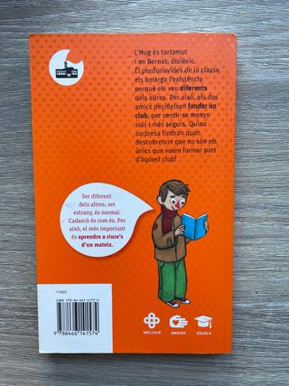 LIBRO juvenil VALENCIANO “El Club dels Estranys”