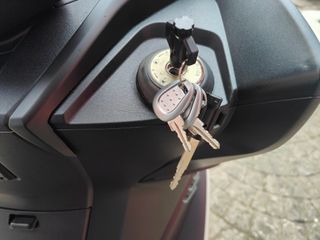 Kawasaki J300 Mega Scooter - 40000km