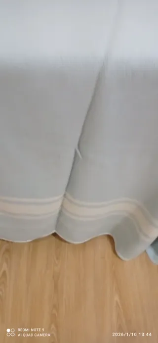 Manta antigua azul y blanca