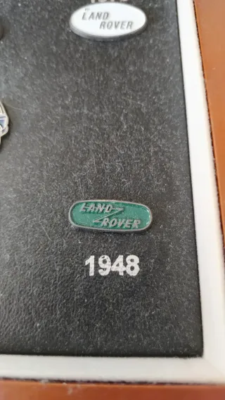 Chapas Evolución Logo Land Rover