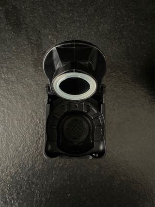 Cafetera pequeña Cafelffe negra con accesorios