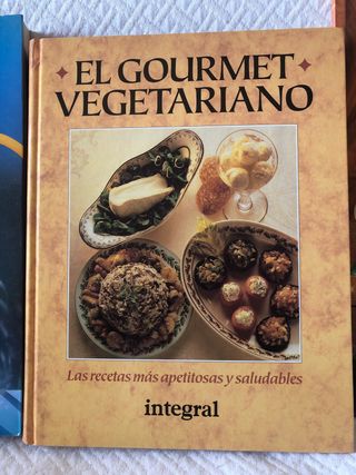 Tres. Libros nuevos.￼